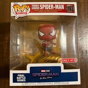 Funko Pop! Deluxe Marvel Studios Spider-Man: No Way Home Friendly Neighborhood